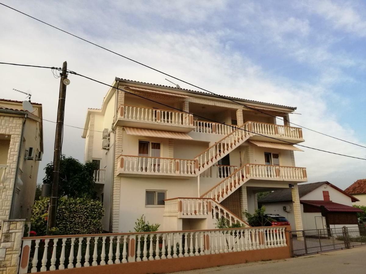 Apartments Brkovic Sukošan 外观 照片